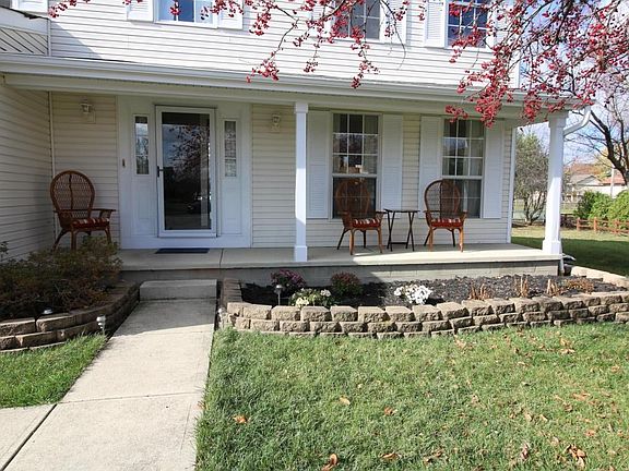 3rd image of 5300 Redmond Ct