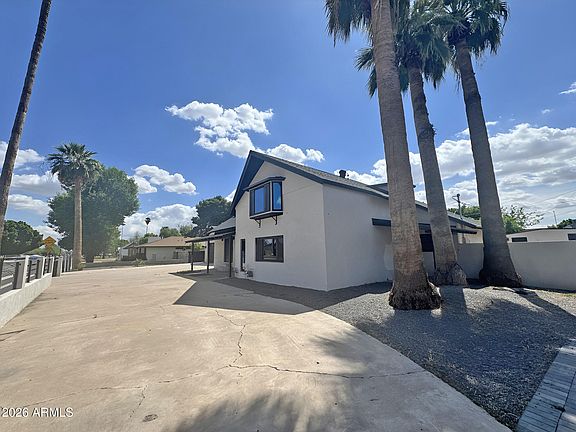 2nd image of 753 W 6TH Drive