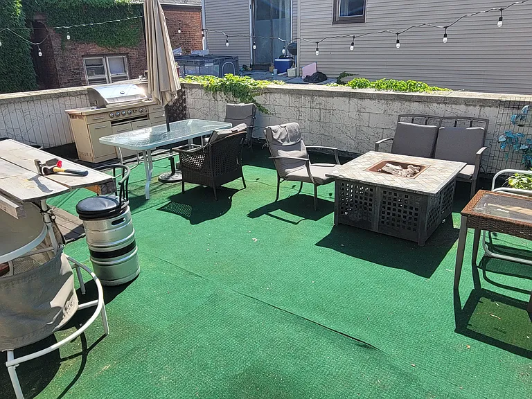 1035 E Brady St — Photo 1