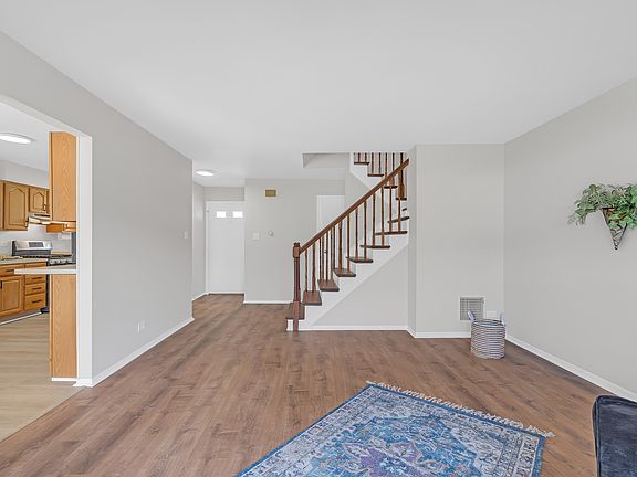 4th image of 1562 Dundee Dr