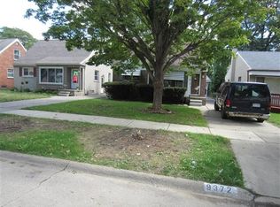 9372 Salem, Redford, MI 48239