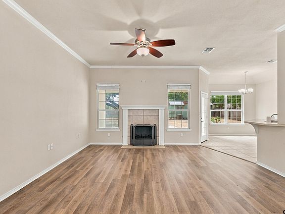 5th image of 100 Mahan St