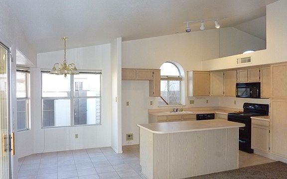 14858 KITCHEN_02092015