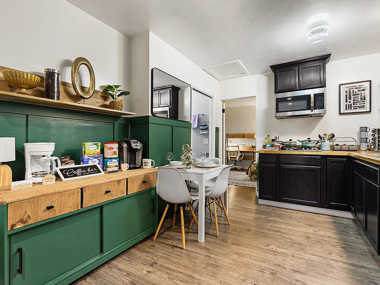 Enjoy coffee from our coffeemaker_perfect for early mornings or late-night work!