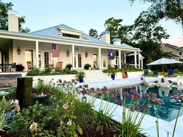 4359 Lady Banks Ln, Ravenel, SC 29470