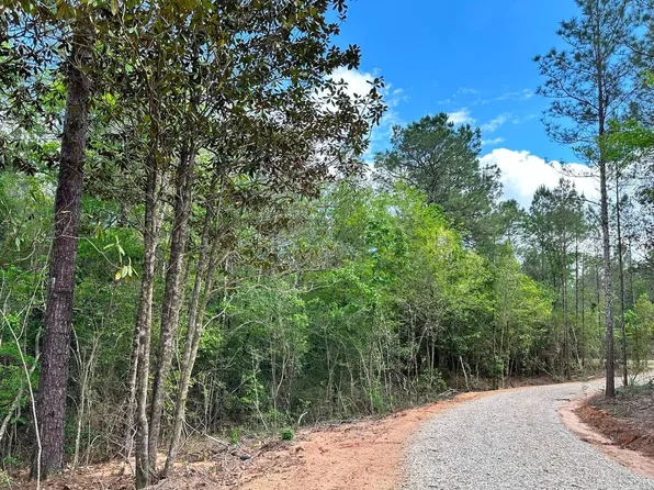 5005 Highway 26, Wiggins, MS 39577