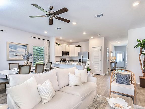 4th image of 30 Crane St #73