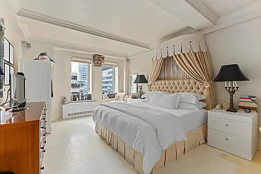 502 Park Avenue, #14C