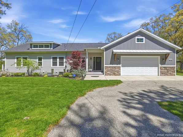 16773 McLeans, Spring Lake, MI 49456