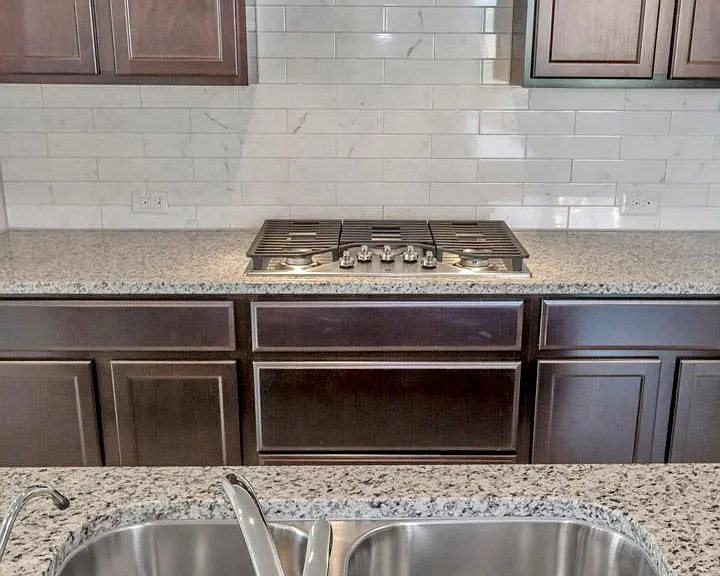 6037 Amalea Ln — Photo 31
