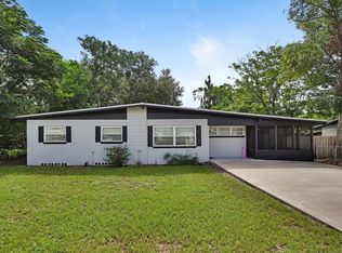 1211 N Boston Ave, Deland, FL 32724