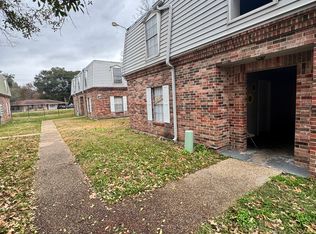 680 Sharp Ln APT 108, Baton Rouge, LA 70815