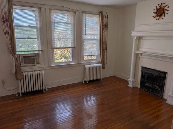 1912 W Venango St Floor 3, Philadelphia, PA 19140