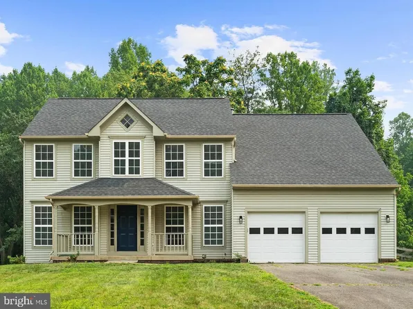 4 Falling Water Ct, Fredericksburg, VA 22405