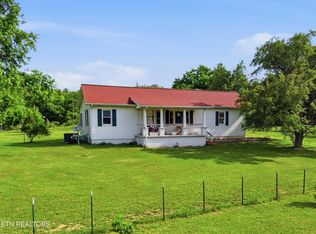824 Oliver Springs Hwy, Clinton, TN 37716