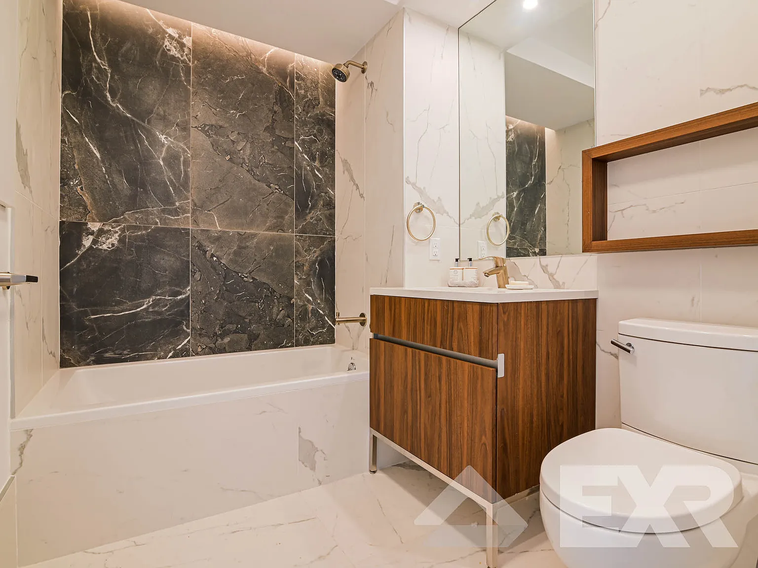 228 East 135th Street — Photo 4
