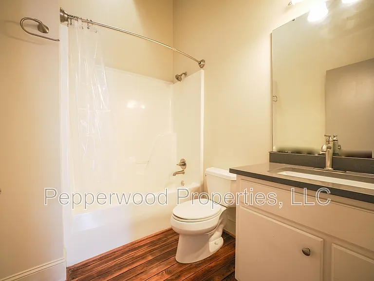 149 S Daniel Morgan Ave #B — Photo 6
