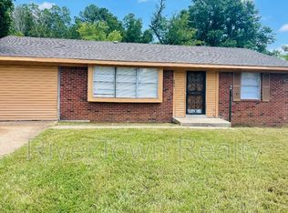 4860 Leonard Rd, Memphis, TN 38109