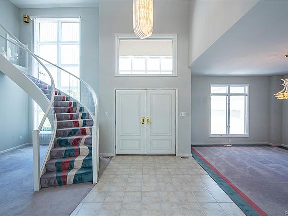 3rd image of 524 Blands Lndg
