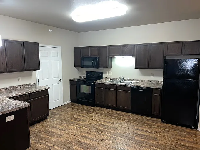 Killdeer Highlands Apartments — Photo 2
