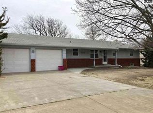 506 S Walnut St, Inman, KS 67546