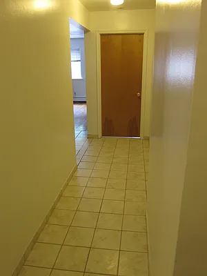 Rented by Realty 2000 Corp | media 90