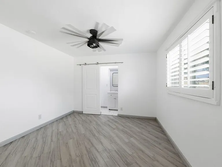 372 Cooley Ave — Photo 13