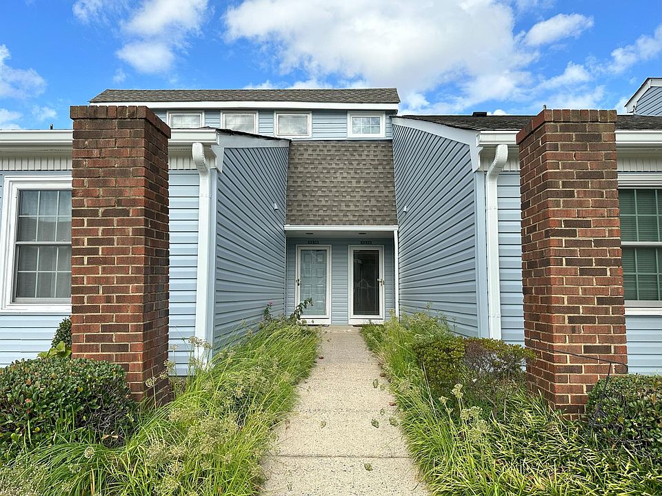 1st image of 5234 Lake Victoria Arch