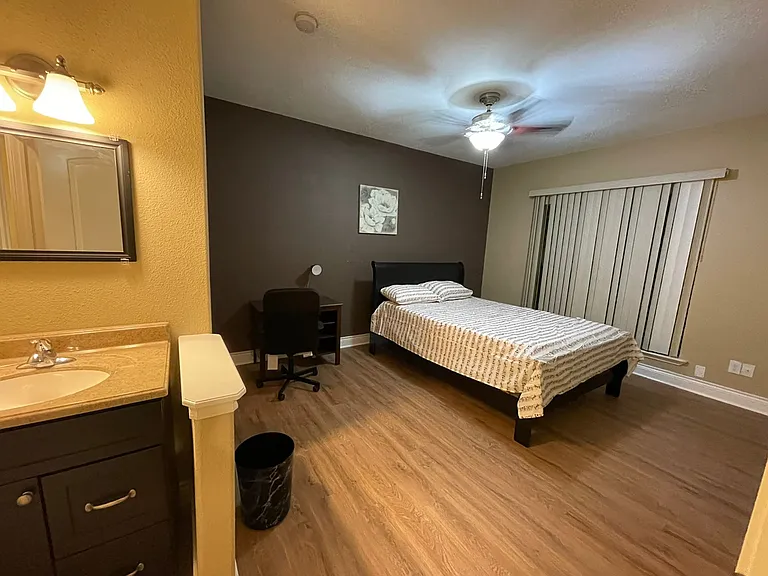 9009 Richmond Ave #702 — Photo 12