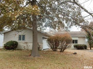 211 Yeoman Dr, Springfield, IL 62704