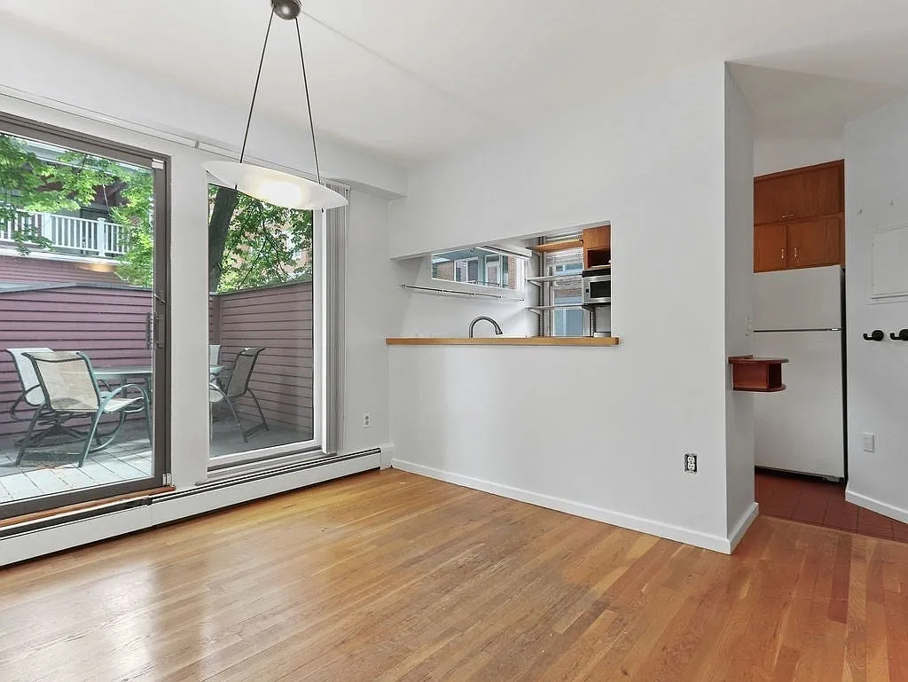 3 bed, 1588 sqft, $5,600 — Photo 3