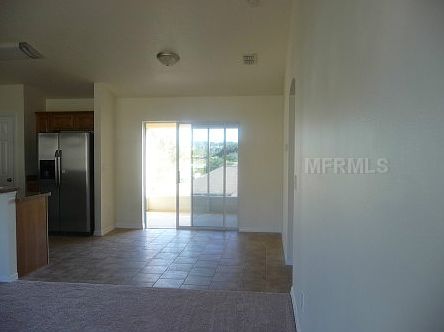 4th image of 728 Willow Run St