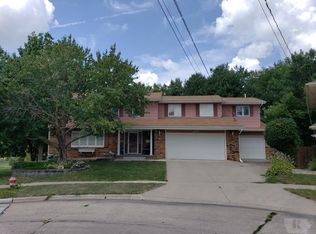 1504 N 5th Ave E, Newton, IA 50208