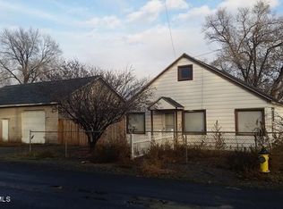 1611 S 13th St, Yakima, WA