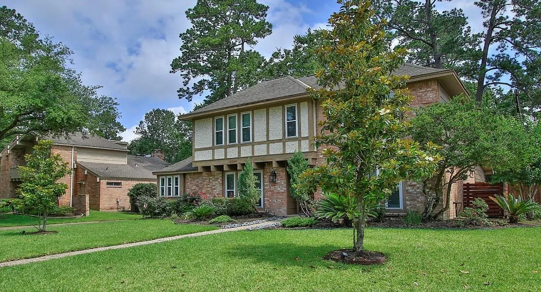 4 bed, 2.5 bath, 2661 sqft, $2,175 — Photo 3