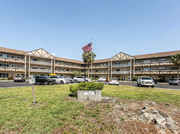 2464 Australia Way E APT 46, Clearwater, FL 33763