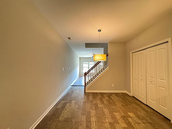 3rd image of 133 Hill Shore Ln