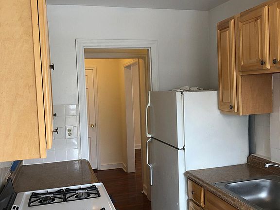 5th image of 51 Sunnyside Dr APT 1