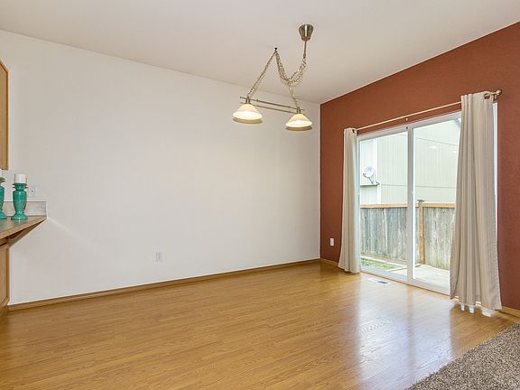 5th image of 7821 207th Street Ct E