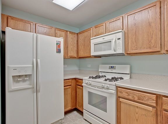 5th image of 607 Crystal Springs Ct #607