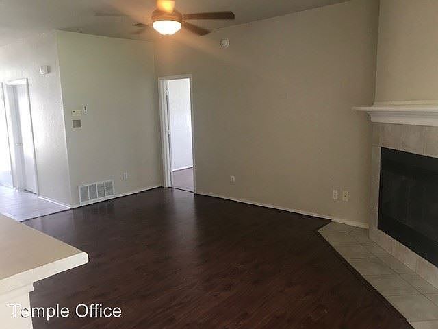 2nd image of 2704 Eagle Rd