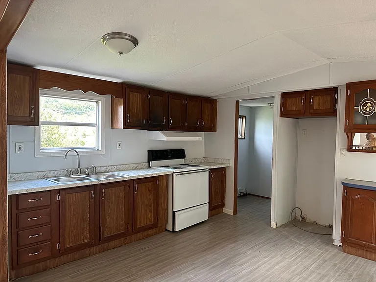 6614 Fitts Rd — Photo 11
