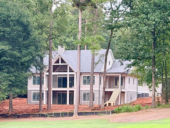 3rd image of 1941 Pine Grove Rd