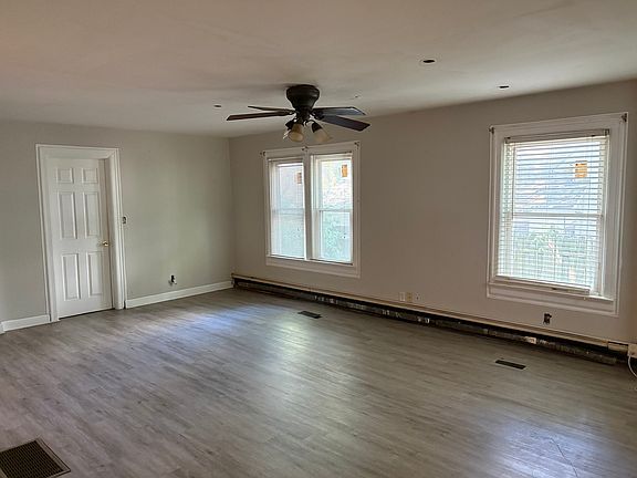 5th image of 417 N Johnson Ave
