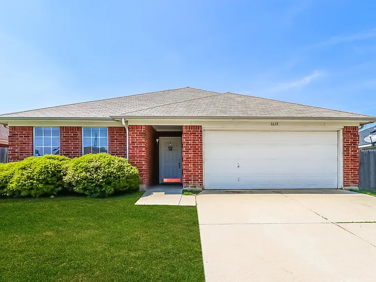 1615 Brookleaf Dr — Photo 1