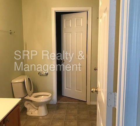 5th image of 1705 Hollybrook Ave