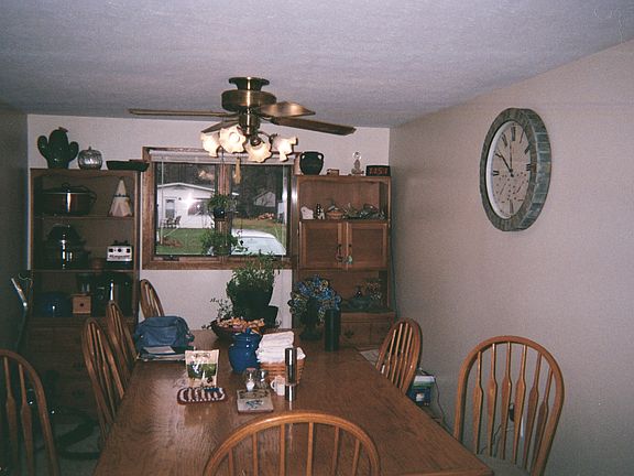 4th image of 12597 Harmony Dr