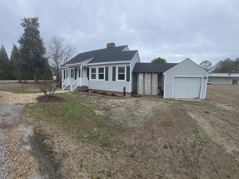 112 Barker St — Photo 4