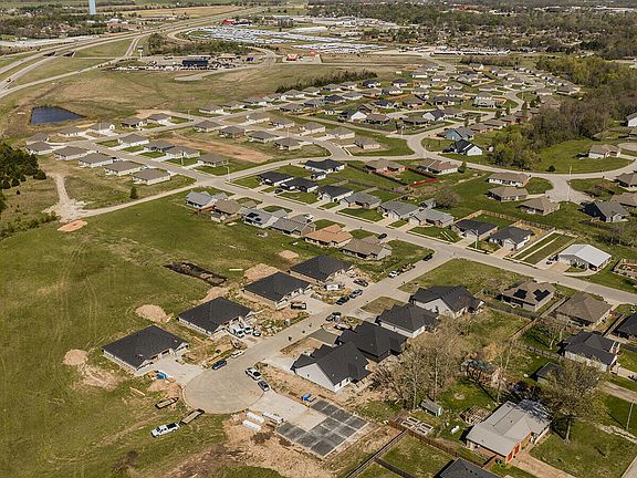 5th image of 2721/2753 S Caden Lane