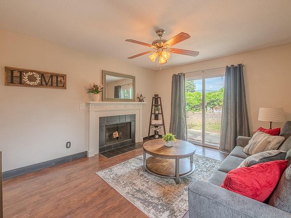 3rd image of 47 Francis Circle